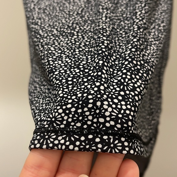 Lululemon Top - Picture 10 of 11